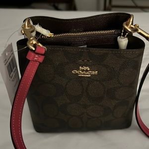 NWT Coach Mini TWN Bucket bag